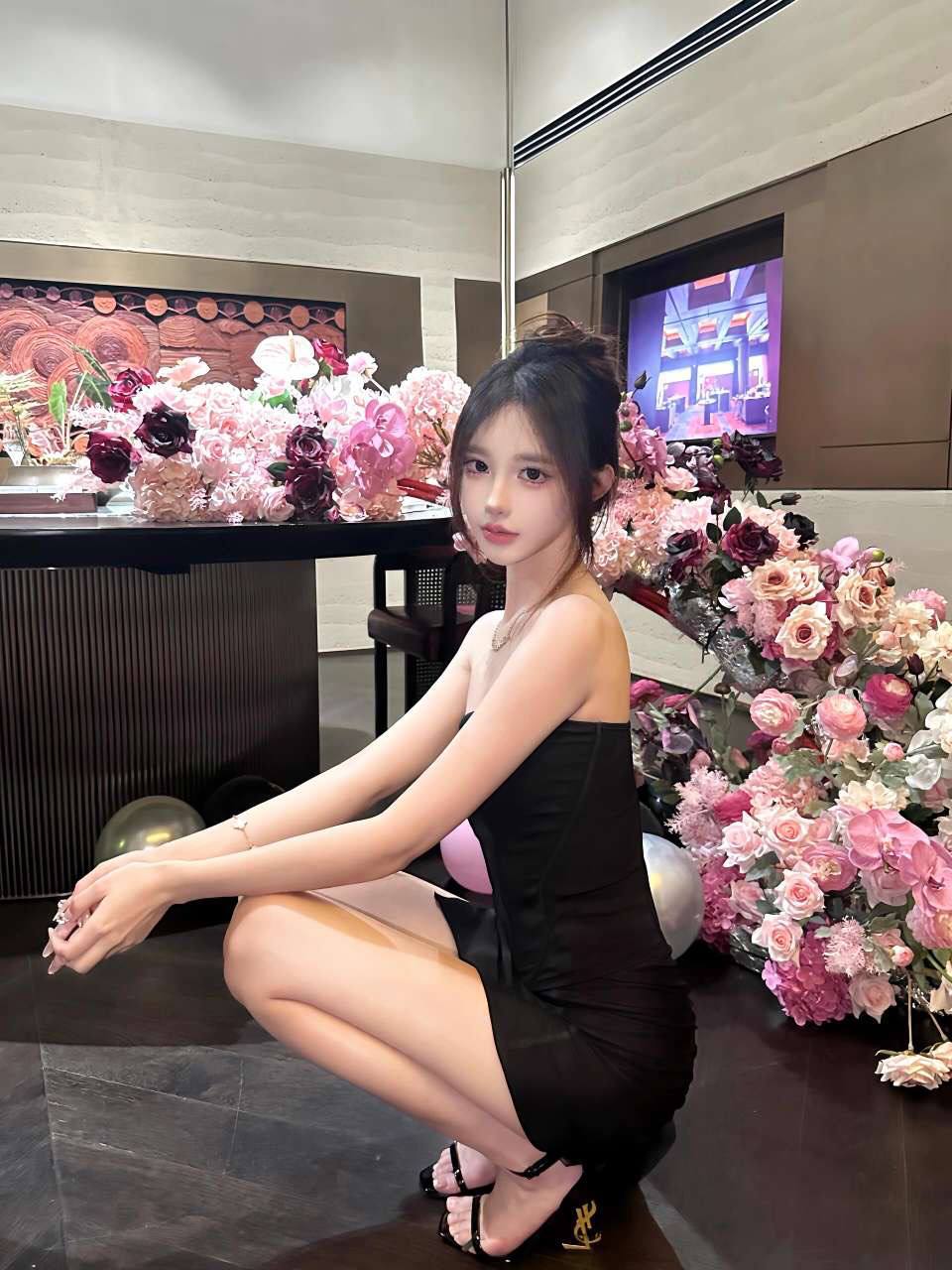 萨克拉门托私人兼职风骚长腿丰满体验感极佳御+道具+丝袜+角色扮演（萨克拉门托周边可约，可上门服务）