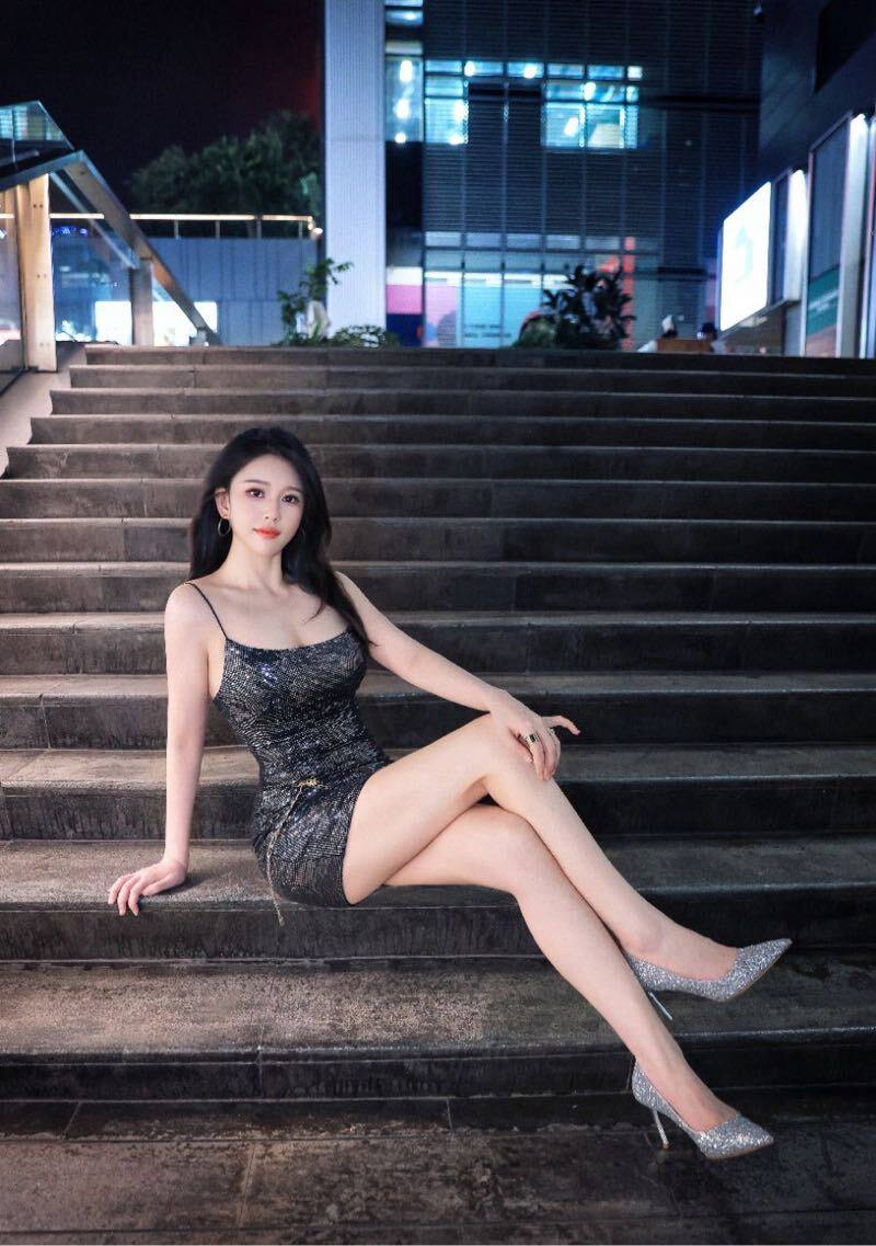 旧金山个人兼职🉑️黑丝高跟👠制服，舔🥚，陪🛁（⚠️无额外收费‼️‼️） kiss+五套口