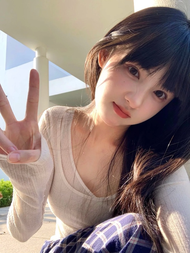 天然啵啵36D，S型身材 制服丝袜，情趣内衣，环境一流